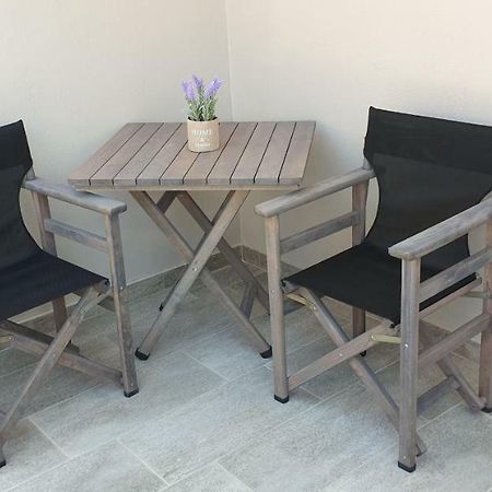 Chriselia 1 Apartment Nea Roda Ngoại thất bức ảnh