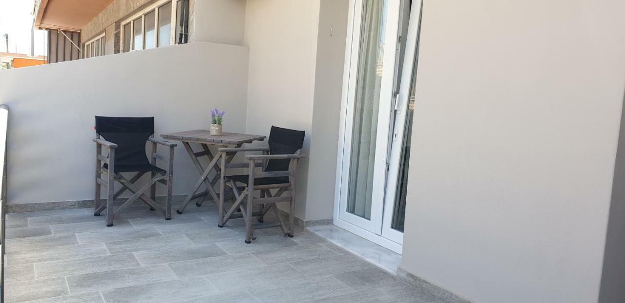 Chriselia 1 Apartment Nea Roda Ngoại thất bức ảnh