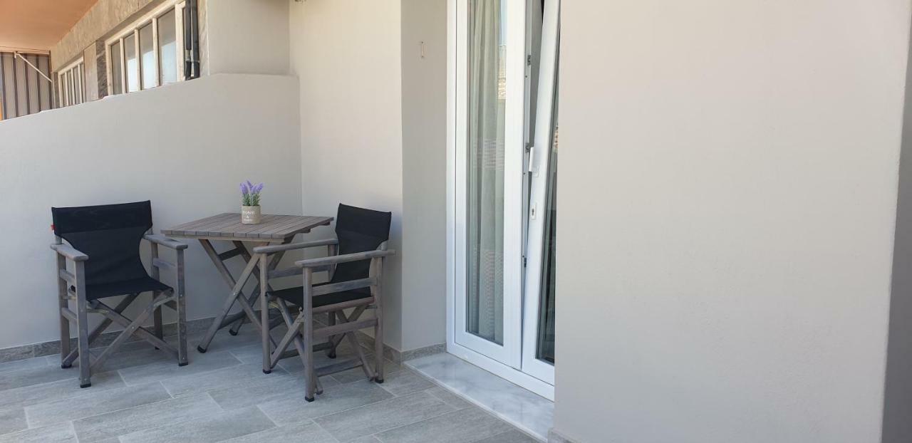 Chriselia 1 Apartment Nea Roda Ngoại thất bức ảnh